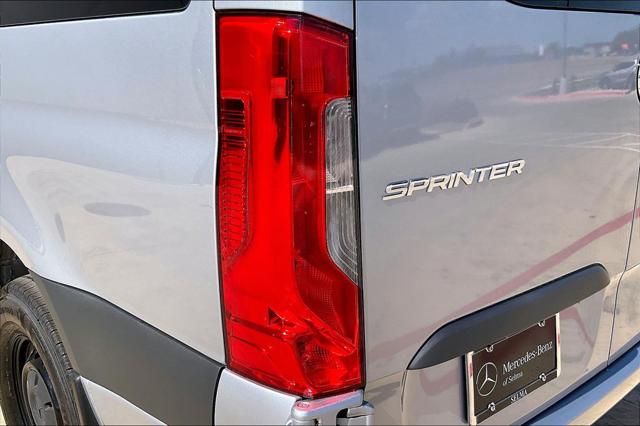 2025 Mercedes-Benz Sprinter 2500 Passenger 144 WB