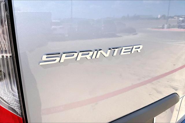 2025 Mercedes-Benz Sprinter 2500 Passenger 144 WB