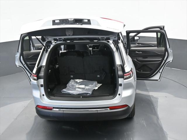 2024 Jeep Grand Cherokee L Laredo X 4x2