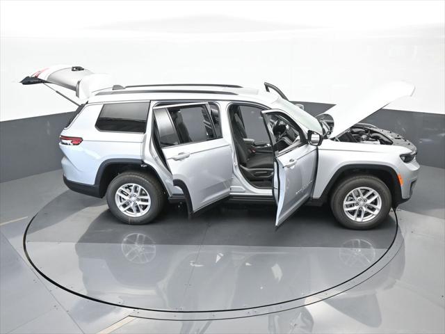 2024 Jeep Grand Cherokee L Laredo X 4x2