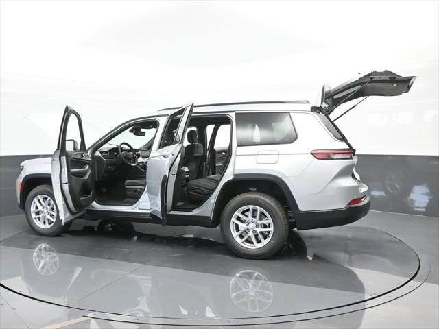 2024 Jeep Grand Cherokee L Laredo X 4x2