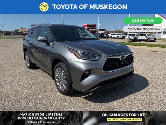 2025 Toyota Highlander Limited for sale in Muskegon, MI