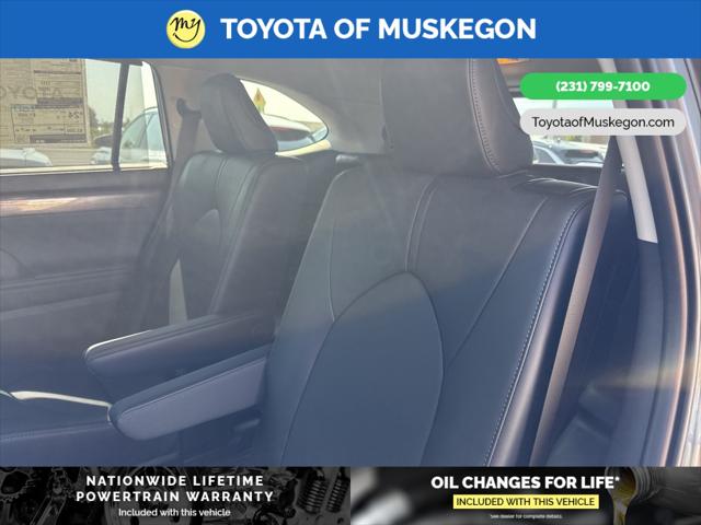 2025 Toyota Highlander Limited