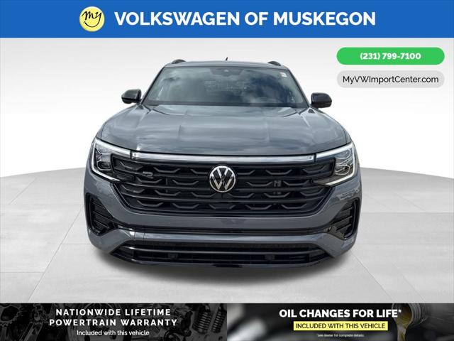 2025 Volkswagen Atlas Cross Sport 2.0T SEL R-Line Black