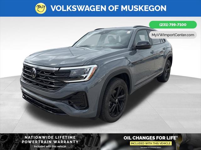 2025 Volkswagen Atlas Cross Sport 2.0T SEL R-Line Black