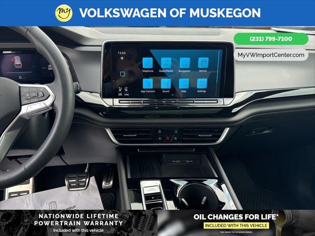 2025 Volkswagen Atlas Cross Sport 2.0T SEL R-Line Black