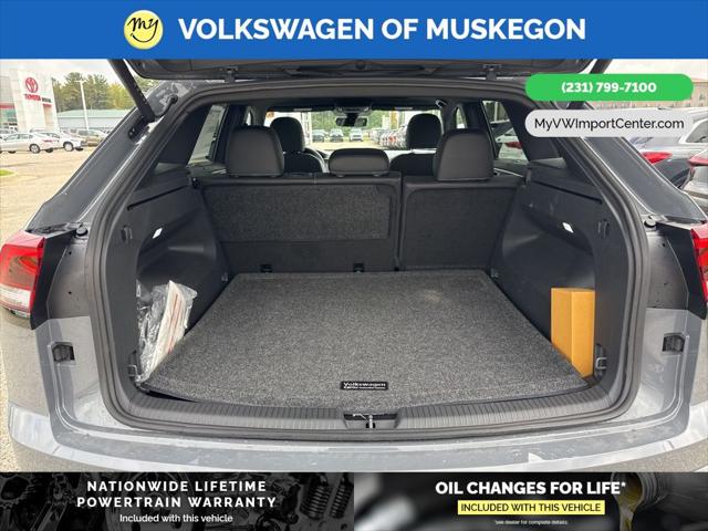 2025 Volkswagen Atlas Cross Sport 2.0T SEL R-Line Black
