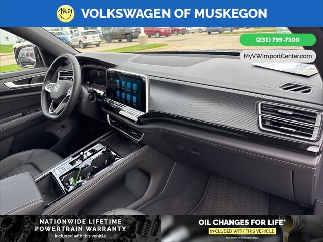 2025 Volkswagen Atlas Cross Sport 2.0T SEL R-Line Black