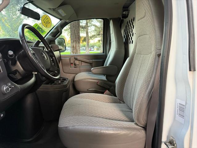 2021 GMC Savana Cargo RWD 2500 Extended Wheelbase Work Van