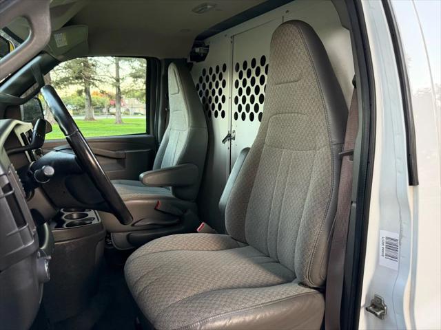 2021 GMC Savana Cargo RWD 2500 Extended Wheelbase Work Van