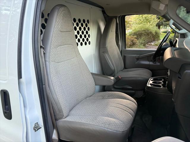 2021 GMC Savana Cargo RWD 2500 Extended Wheelbase Work Van
