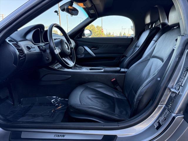 2004 BMW Z4 2.5i