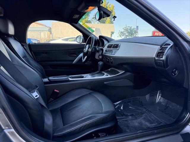 2004 BMW Z4 2.5i