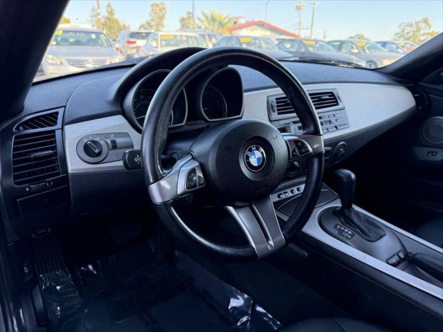 2004 BMW Z4 2.5i