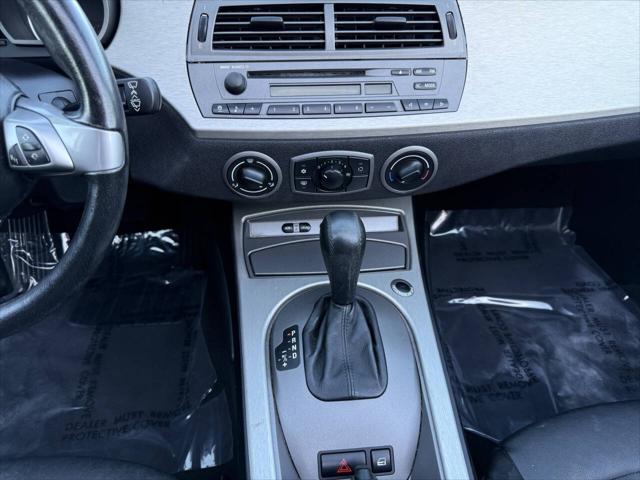 2004 BMW Z4 2.5i