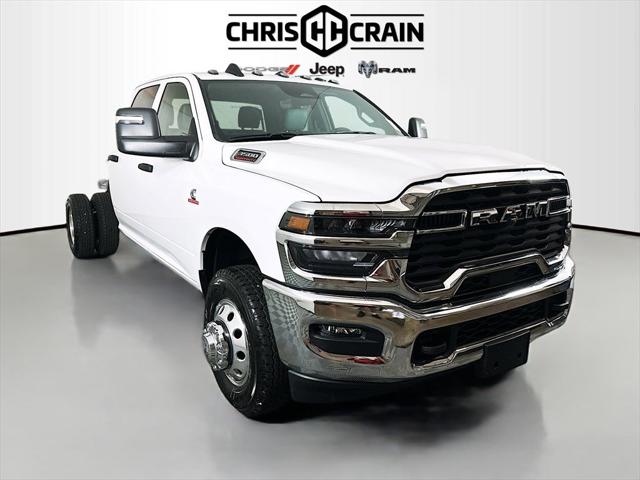 2026 RAM Ram 3500 Chassis Cab RAM 3500 TRADESMAN CREW CAB CHASSIS 4X4 60 CA