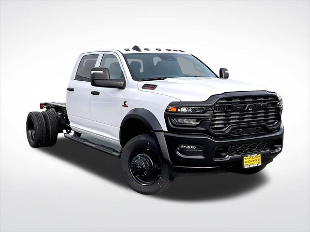 2026 RAM 5500 Chassis RAM 5500 TRADESMAN CHASSIS CREW CAB 4X4 60 CA