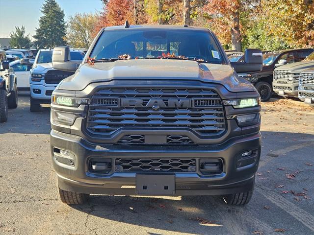 2026 RAM Ram 3500 RAM 3500 TRADESMAN CREW CAB 4X4 8 BOX