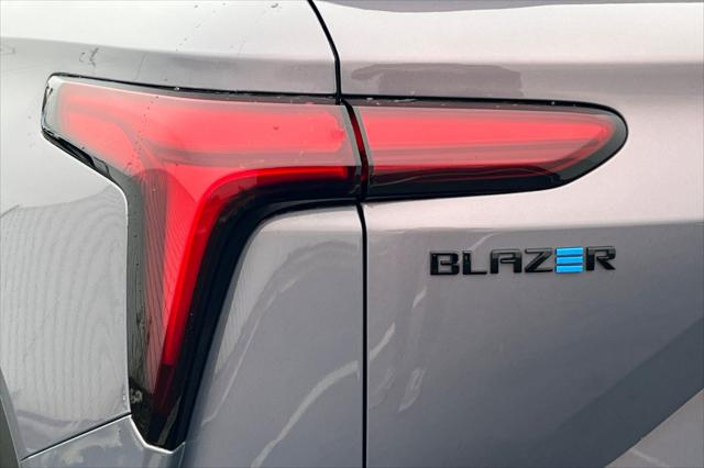 2026 Chevrolet V Blazer FWD LT