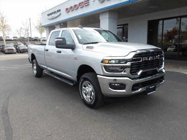2026 RAM Ram 2500 RAM 2500 TRADESMAN CREW CAB 4X4 8 BOX