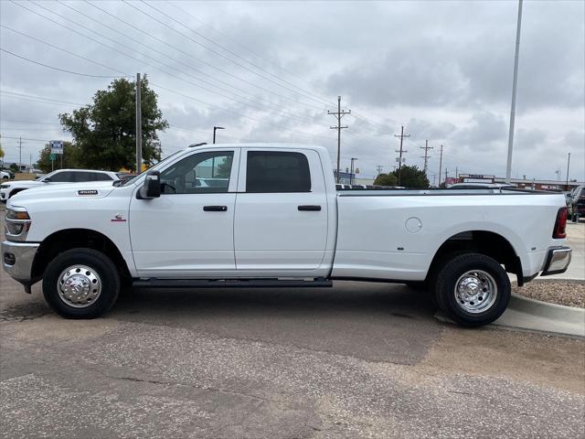 2026 RAM Ram 3500 RAM 3500 TRADESMAN CREW CAB 4X4 8 BOX