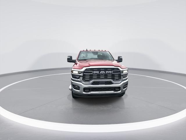 2026 RAM Ram 3500 Chassis Cab RAM 3500 TRADESMAN CREW CAB CHASSIS 4X4 60 CA 2026 RAM Ram 3500 Chassis Cab RAM 3500 TRADESMAN CREW CAB CHASSIS 4X4 60 CA