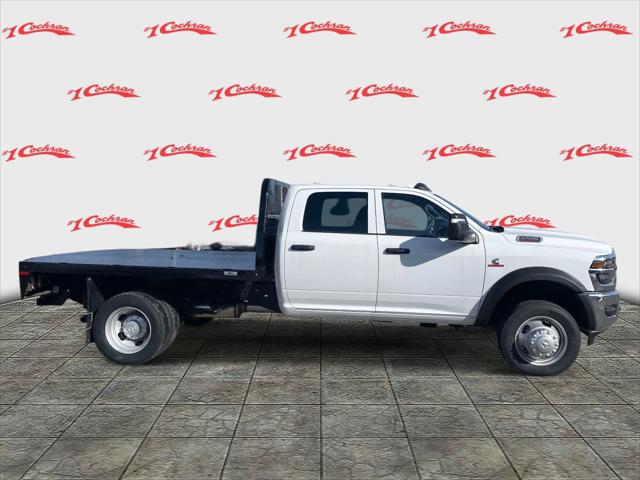 2026 RAM Ram 5500 Chassis Cab RAM 5500 TRADESMAN CHASSIS CREW CAB 4X4 60 CA