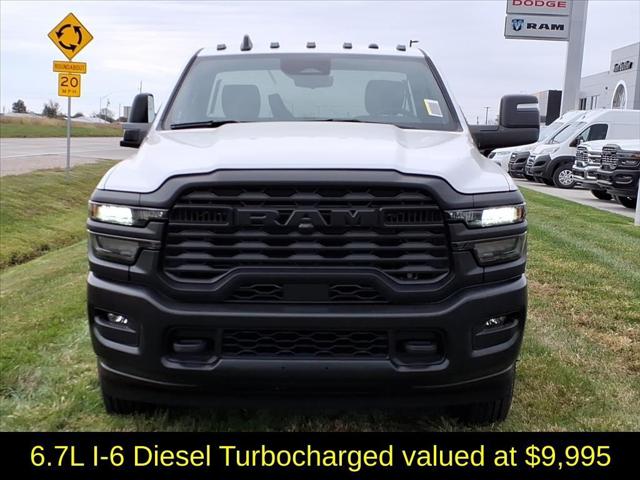 2026 RAM Ram 3500 Chassis Cab RAM 3500 TRADESMAN CHASSIS REGULAR CAB 4X4 84 CA