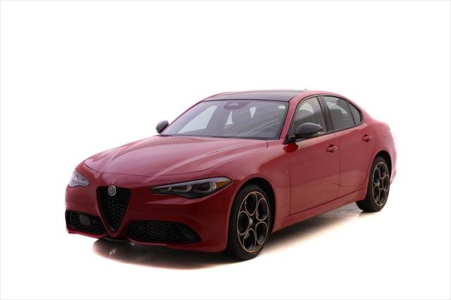 2025 Alfa Romeo Giulia GIULIA INTENSA AWD