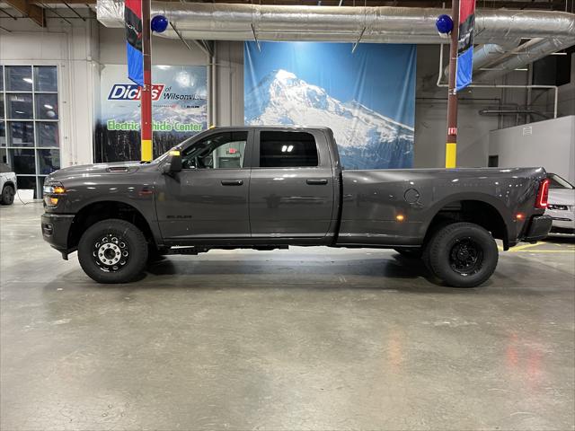 2026 RAM Ram 3500 RAM 3500 BIG HORN CREW CAB 4X4 8 BOX