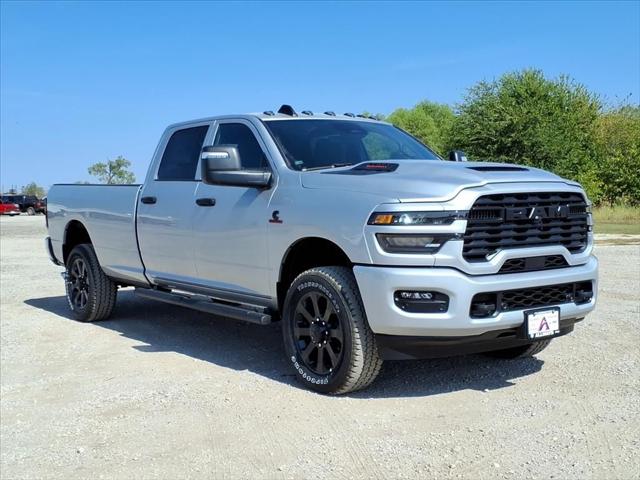 2026 RAM Ram 2500 RAM 2500 BLACK EXPRESS CREW CAB 4X4 8 BOX