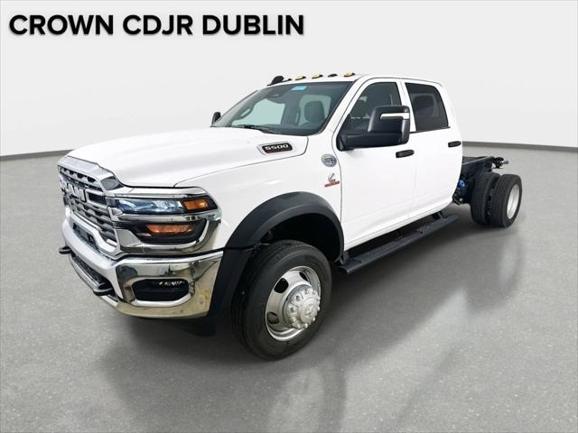 2026 RAM Ram 5500 Chassis Cab RAM 5500 TRADESMAN CHASSIS CREW CAB 4X4 60 CA