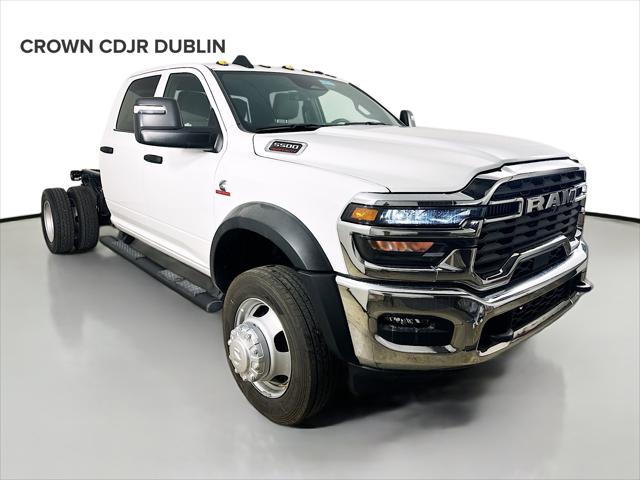 2026 RAM Ram 5500 Chassis Cab RAM 5500 TRADESMAN CHASSIS CREW CAB 4X4 60 CA