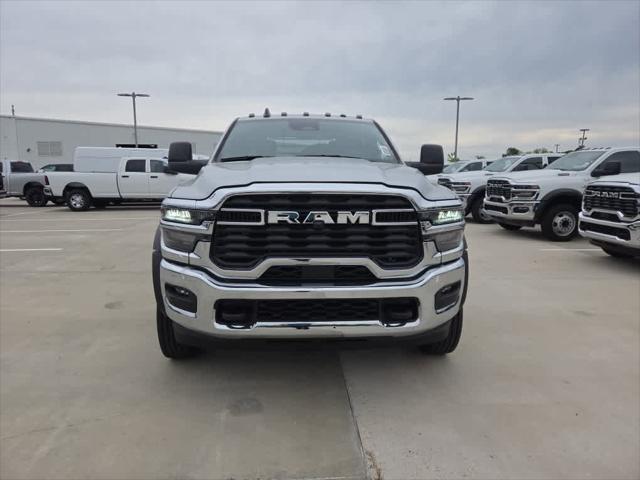 2026 RAM Ram 5500 Chassis Cab RAM 5500 TRADESMAN CHASSIS CREW CAB 4X4 84 CA