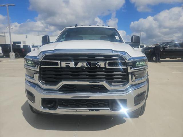 2026 RAM Ram 5500 Chassis Cab RAM 5500 TRADESMAN CHASSIS CREW CAB 4X4 84 CA