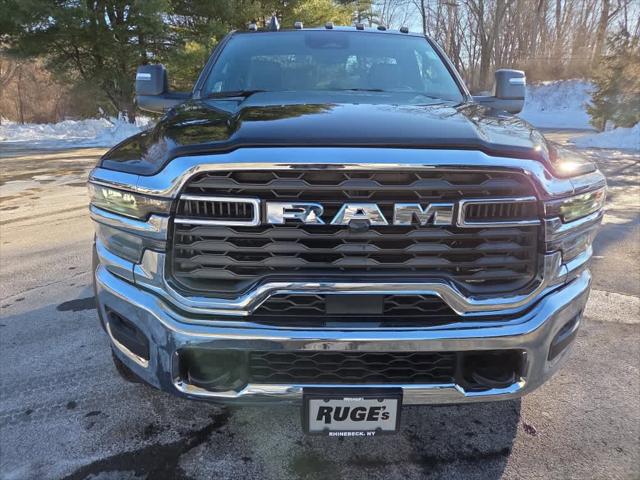 2026 RAM Ram 5500 Chassis Cab RAM 5500 TRADESMAN CHASSIS REGULAR CAB 4X4 84 CA 2026 RAM Ram 5500 Chassis Cab RAM 5500 TRADESMAN CHASSIS REGULAR CAB 4X4 84 CA