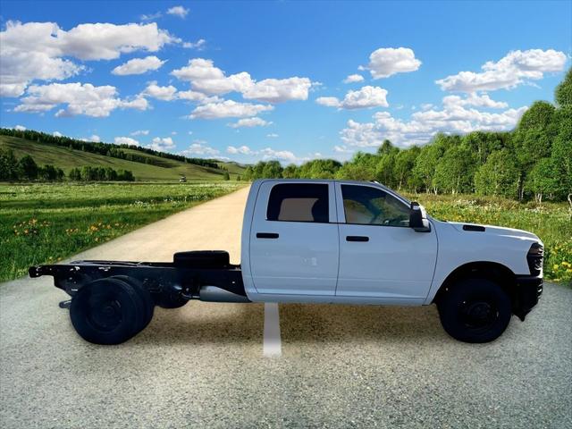2026 RAM 3500 Chassis RAM 3500 TRADESMAN CREW CAB CHASSIS 4X4 60 CA