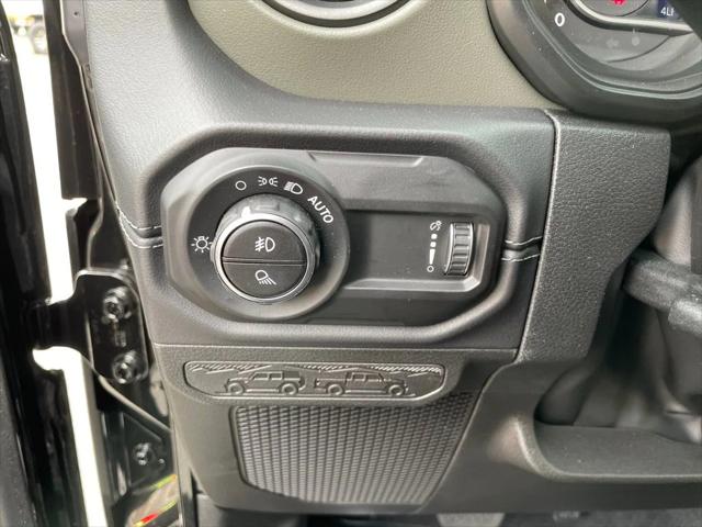 2026 Jeep Gladiator Sport
