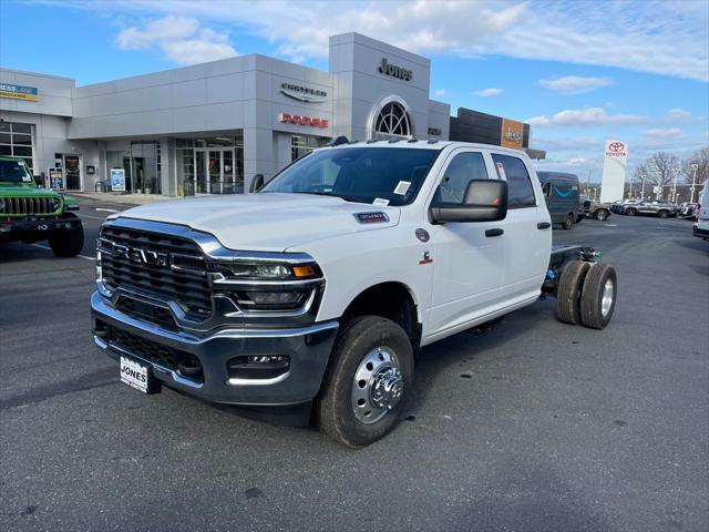 2026 RAM Ram 3500 Chassis Cab RAM 3500 TRADESMAN CREW CAB CHASSIS 4X4 60 CA