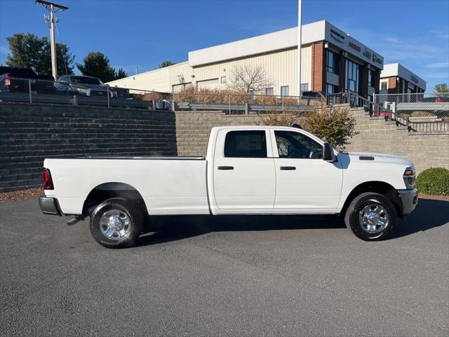 2026 RAM Ram 2500 RAM 2500 TRADESMAN CREW CAB 4X4 8 BOX
