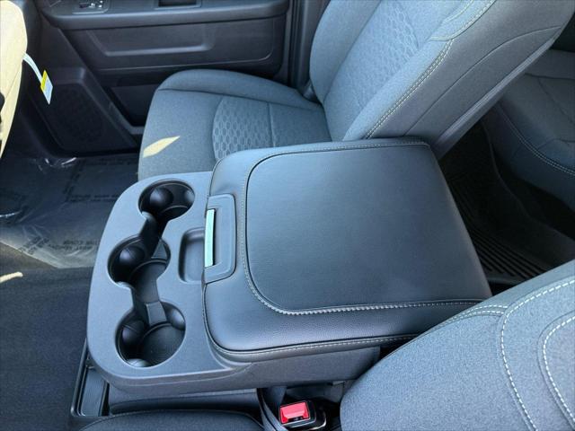 2026 Ram 3500 Tradesman Crew Cab 4x4 64 Box