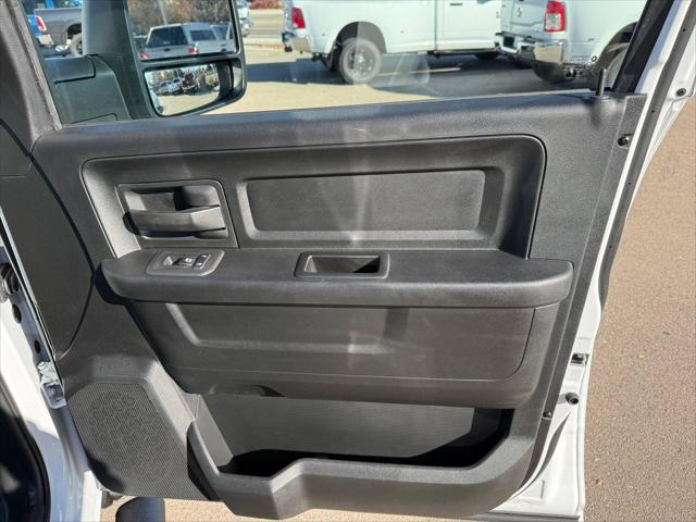 2026 Ram 3500 Tradesman Crew Cab 4x4 64 Box