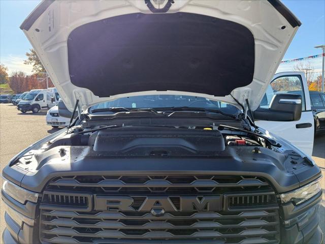 2026 Ram 3500 Tradesman Crew Cab 4x4 64 Box