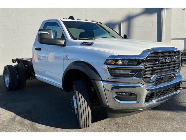 2026 RAM Ram 5500 Chassis Cab RAM 5500 TRADESMAN CHASSIS REGULAR CAB 4X4 60 CA 2026 RAM Ram 5500 Chassis Cab RAM 5500 TRADESMAN CHASSIS REGULAR CAB 4X4 60 CA