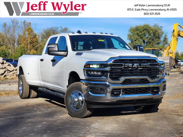 2026 RAM Ram 3500 RAM 3500 TRADESMAN CREW CAB 4X4 8 BOX