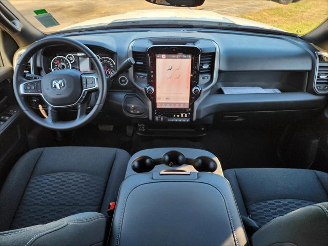 2026 RAM Ram 3500 RAM 3500 TRADESMAN CREW CAB 4X4 8 BOX