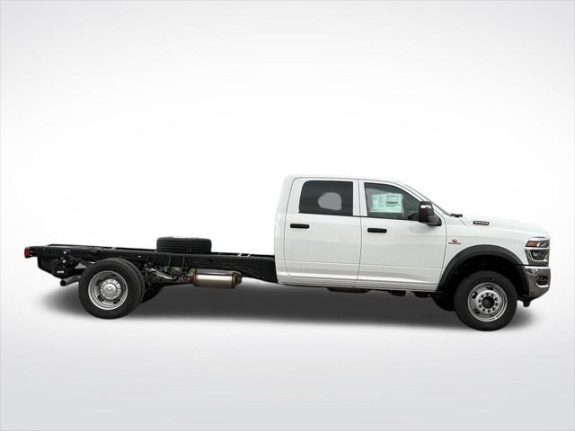 2026 RAM Ram 5500 Chassis Cab RAM 5500 TRADESMAN CHASSIS CREW CAB 4X4 84 CA