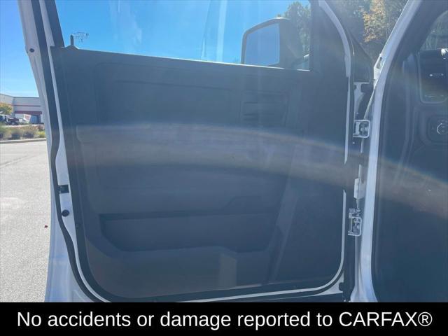 2026 RAM 5500 Chassis RAM 5500 TRADESMAN CHASSIS CREW CAB 4X4 84 CA