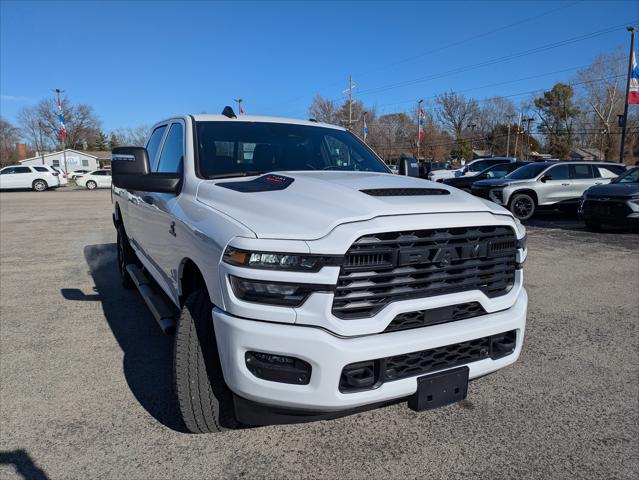 2026 RAM Ram 2500 RAM 2500 BLACK EXPRESS CREW CAB 4X4 64 BOX