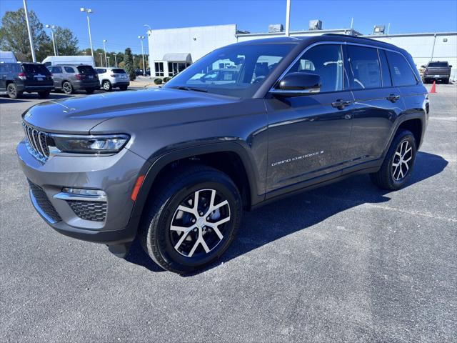 2025 Jeep Grand Cherokee GRAND CHEROKEE LIMITED 4X4